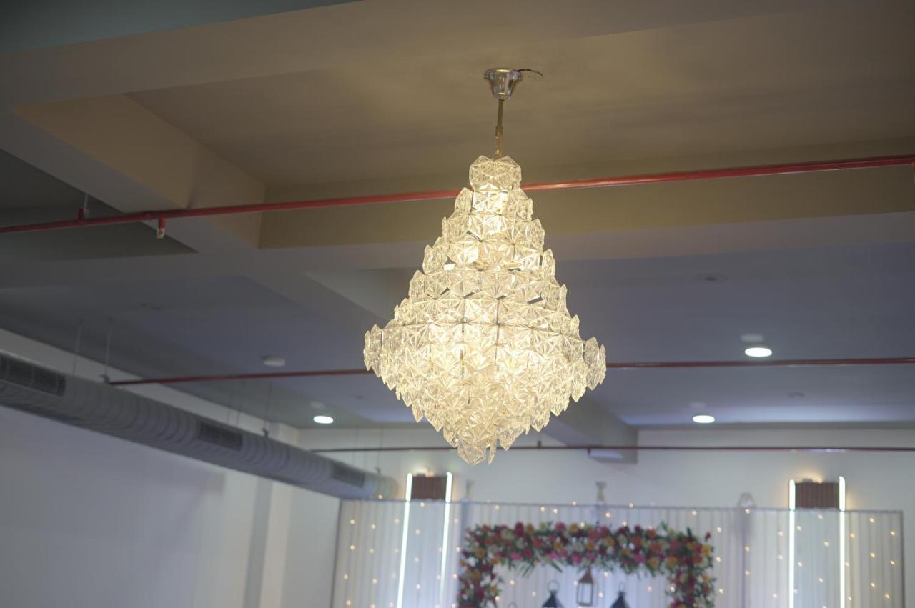 Rr Galaxy Otel Gurgaon Dış mekan fotoğraf