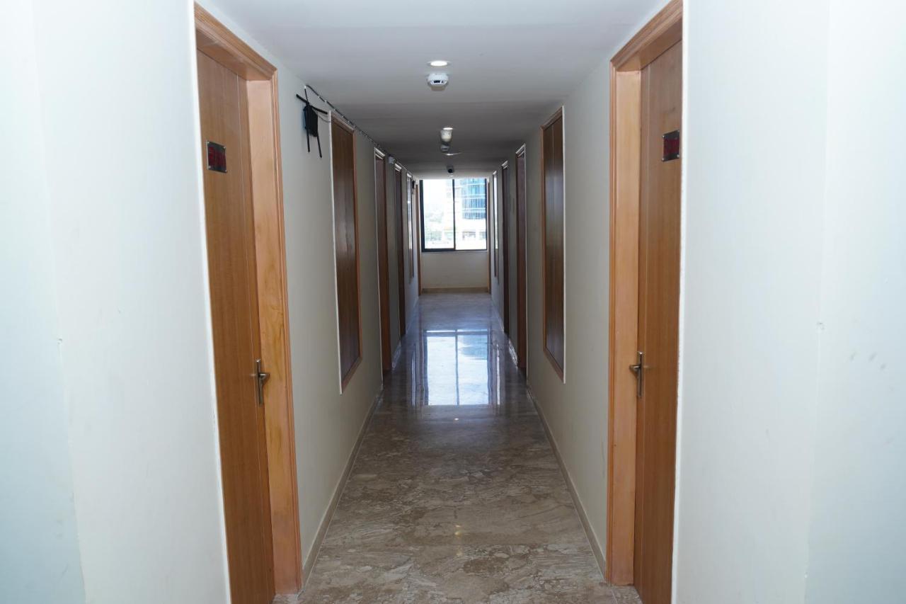 Rr Galaxy Otel Gurgaon Dış mekan fotoğraf