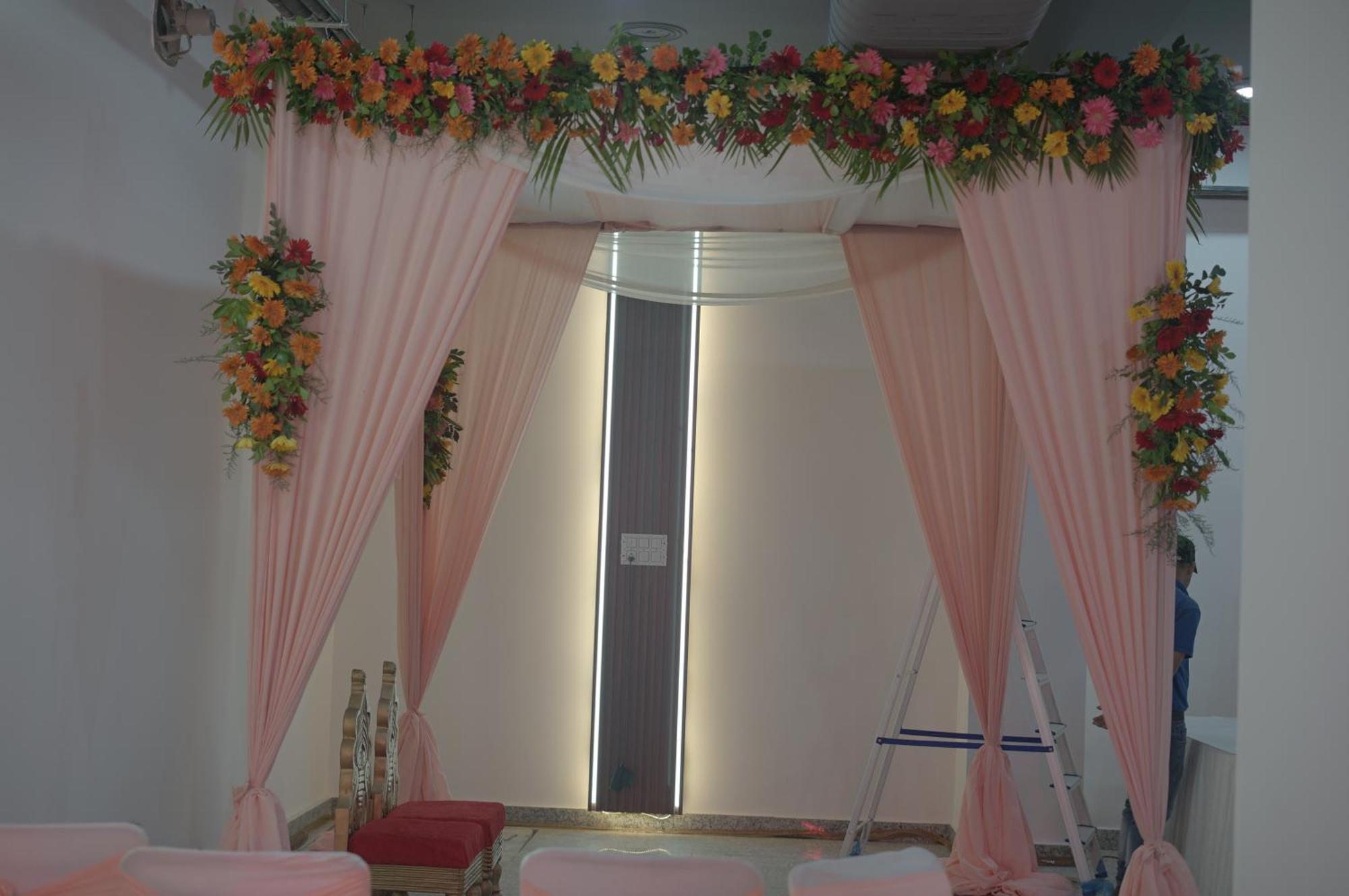 Rr Galaxy Otel Gurgaon Dış mekan fotoğraf
